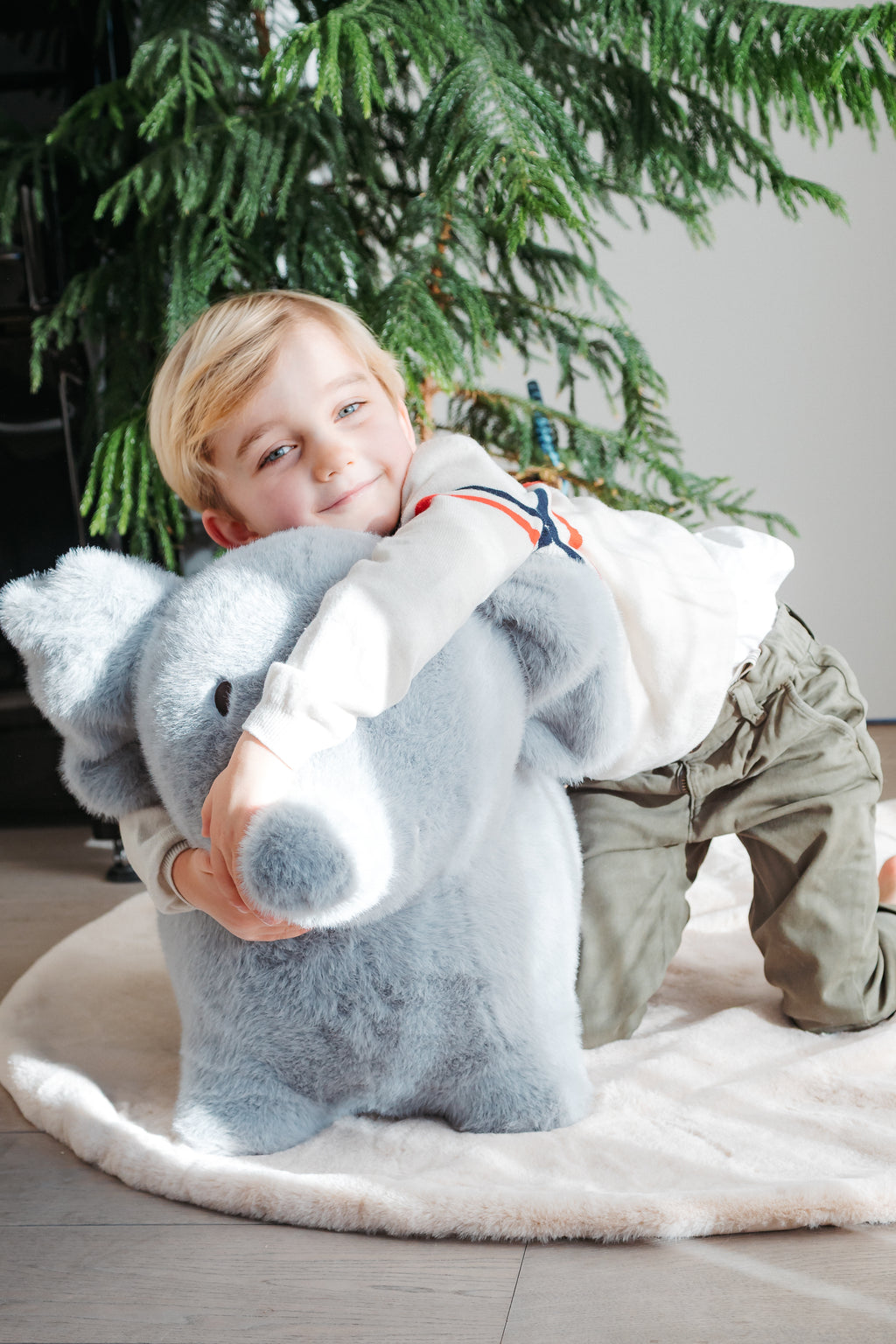 Wild & Soft Bouncy Olifant meet ongeveer 60 x 40 x 67 cm, te koop bij De Gele Flamingo