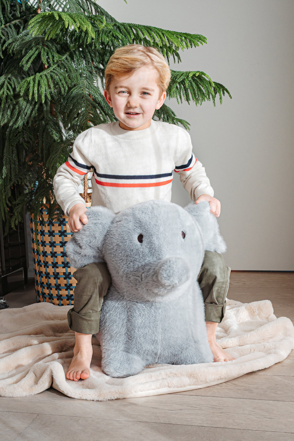 Wild & Soft Bouncy Olifant komt met herbruikbare pomp in een luxe geschenkdoos, bij De Gele Flamingo