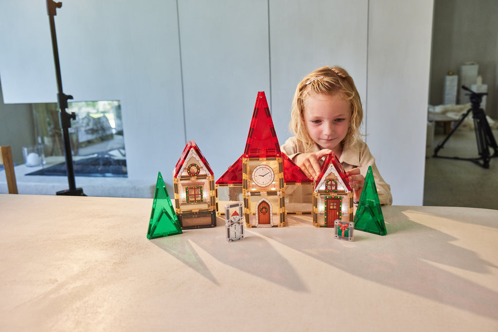 Cleverclixx kerstdorp adventskalender, na Kerst opnieuw te gebruiken als magnetische bouwset, De Gele Flamingo