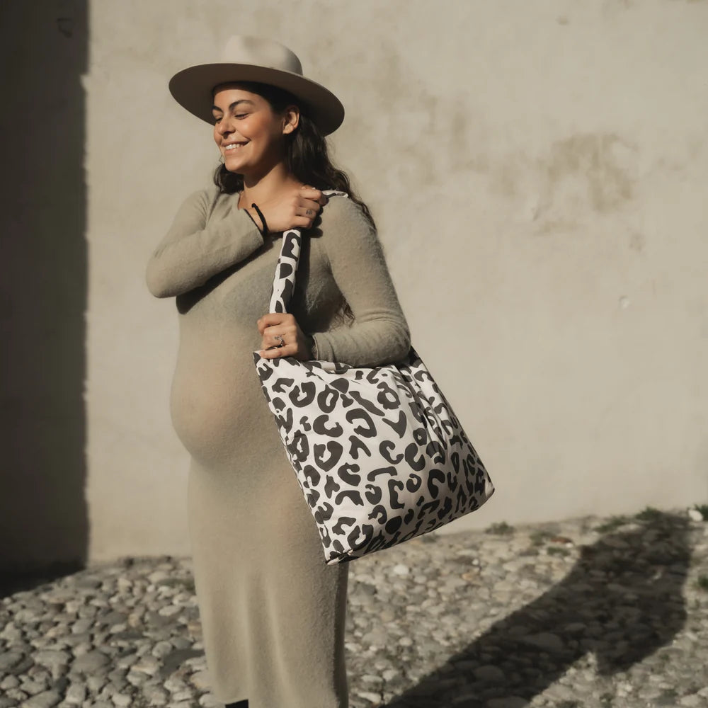 Studio Noos Mom Bag Holy Cow Brown