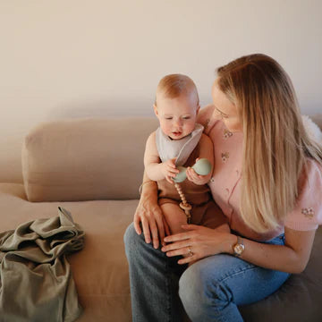 Mushie Silicone Baby Rattle Toy Rammelaar | Cambridge Blue