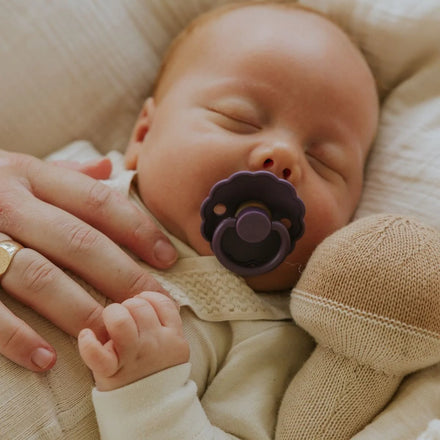 Frigg Daisy Latex Fopspeen 0-6M | Violet