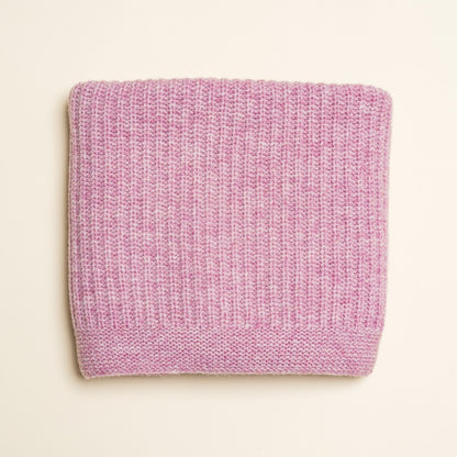 Hvid Kiki babydeken in Cotton Candy roze van 100% merino lamswol, bij De Gele Flamingo