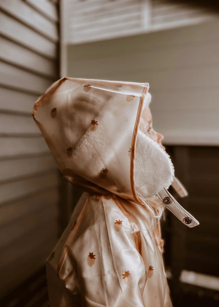 * Mrs. Ertha Drizzles - Regenjas | Strawberries Mood