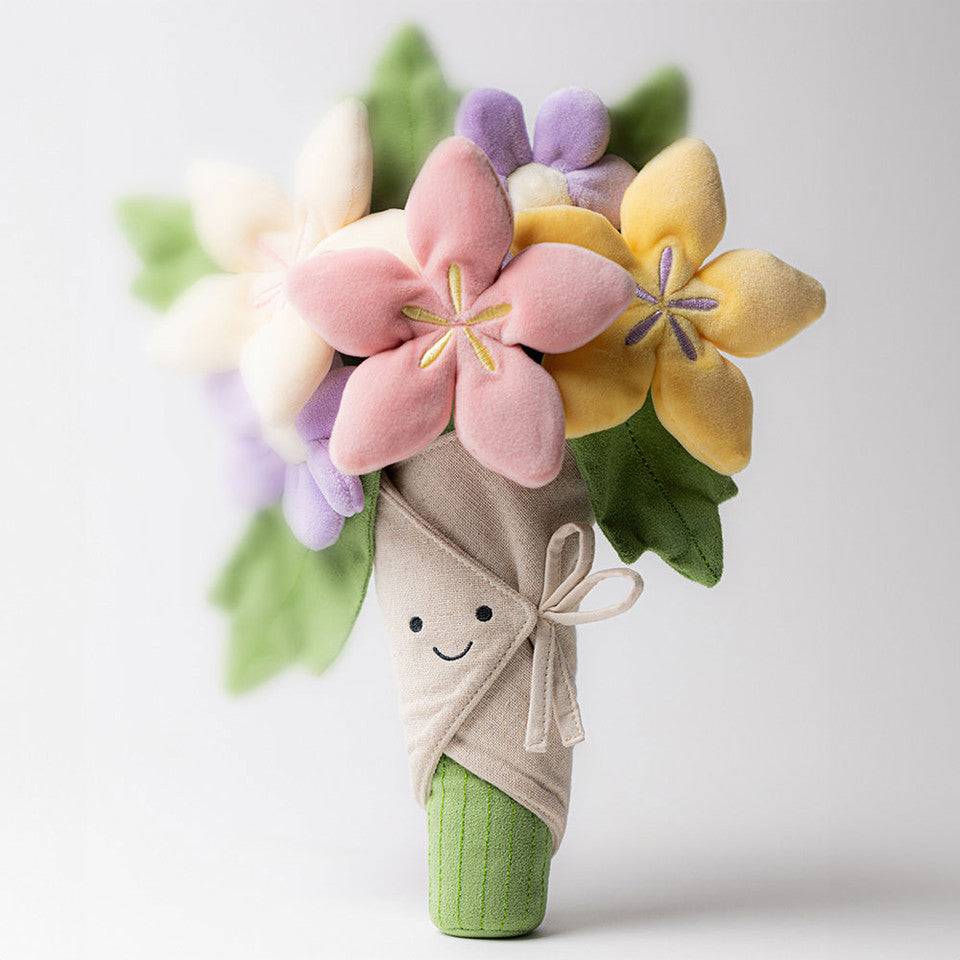 Jellycat Amuseables Bouquet of Flowers knuffel uit de Amuseables reeks, te koop bij De Gele Flamingo.