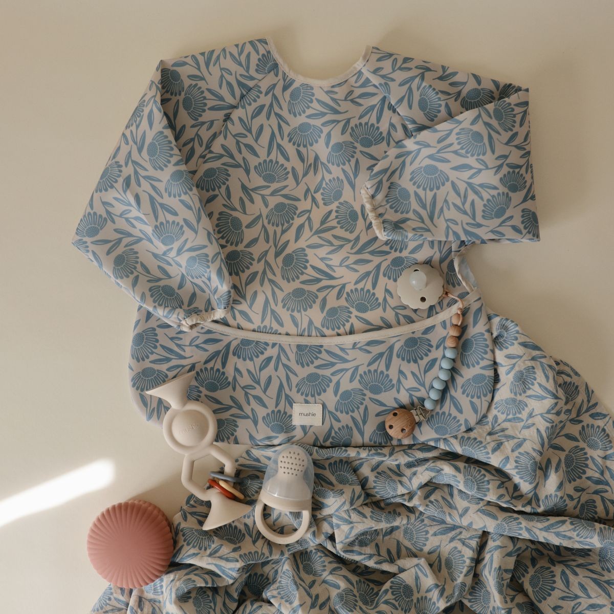 Mushie Slab Met Lange Mouwen | Blue Flowers