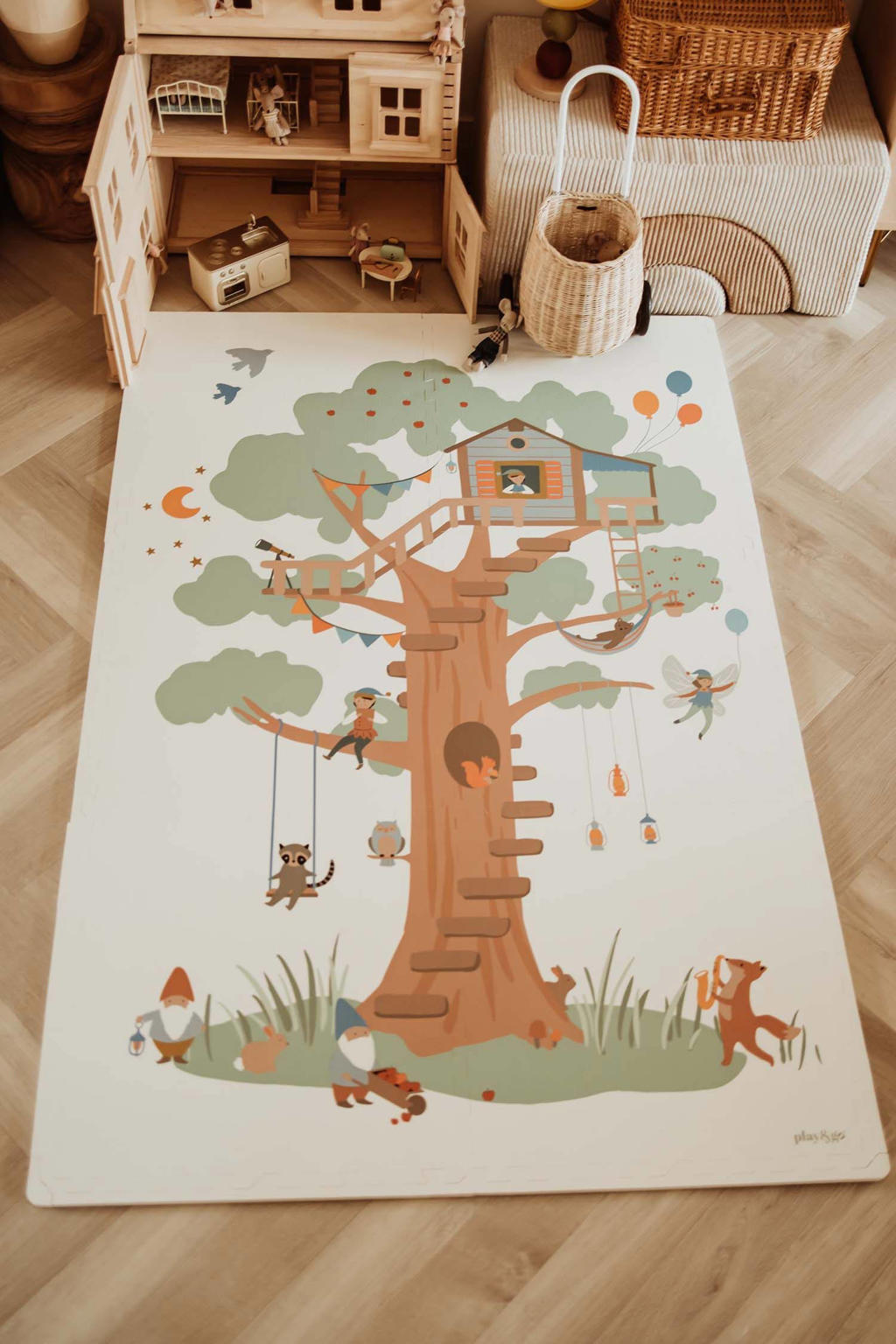 Play and go EEVAA 2-In-1 Speeltapijt Puzzelmat & Opbergbox | Treehouse  120x180cm