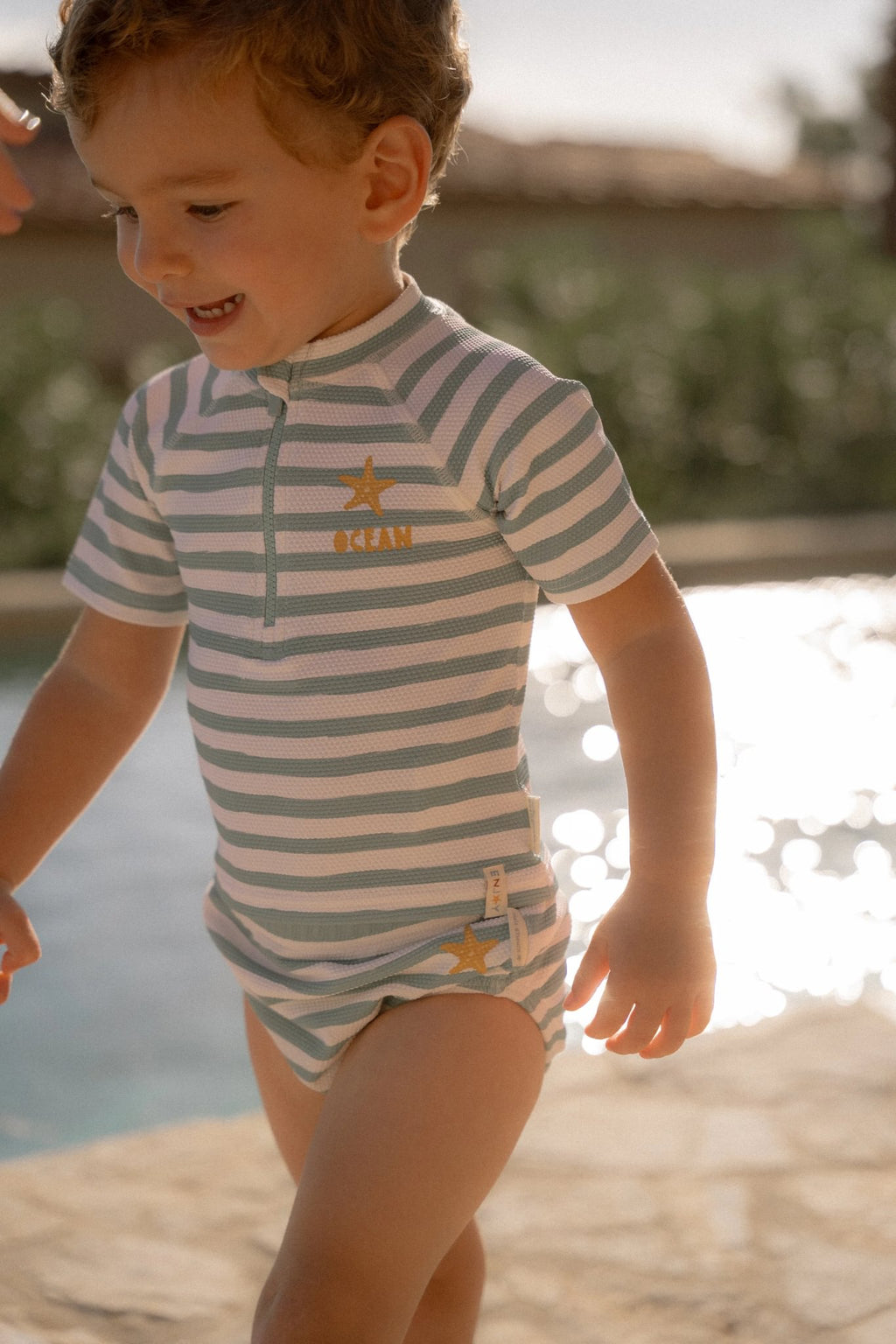 * Little Dutch UV Zwemshirt Korte Mouwen Stripes Surf Blue