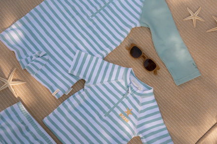* Little Dutch UV Zwemshirt Korte Mouwen Stripes Surf Blue