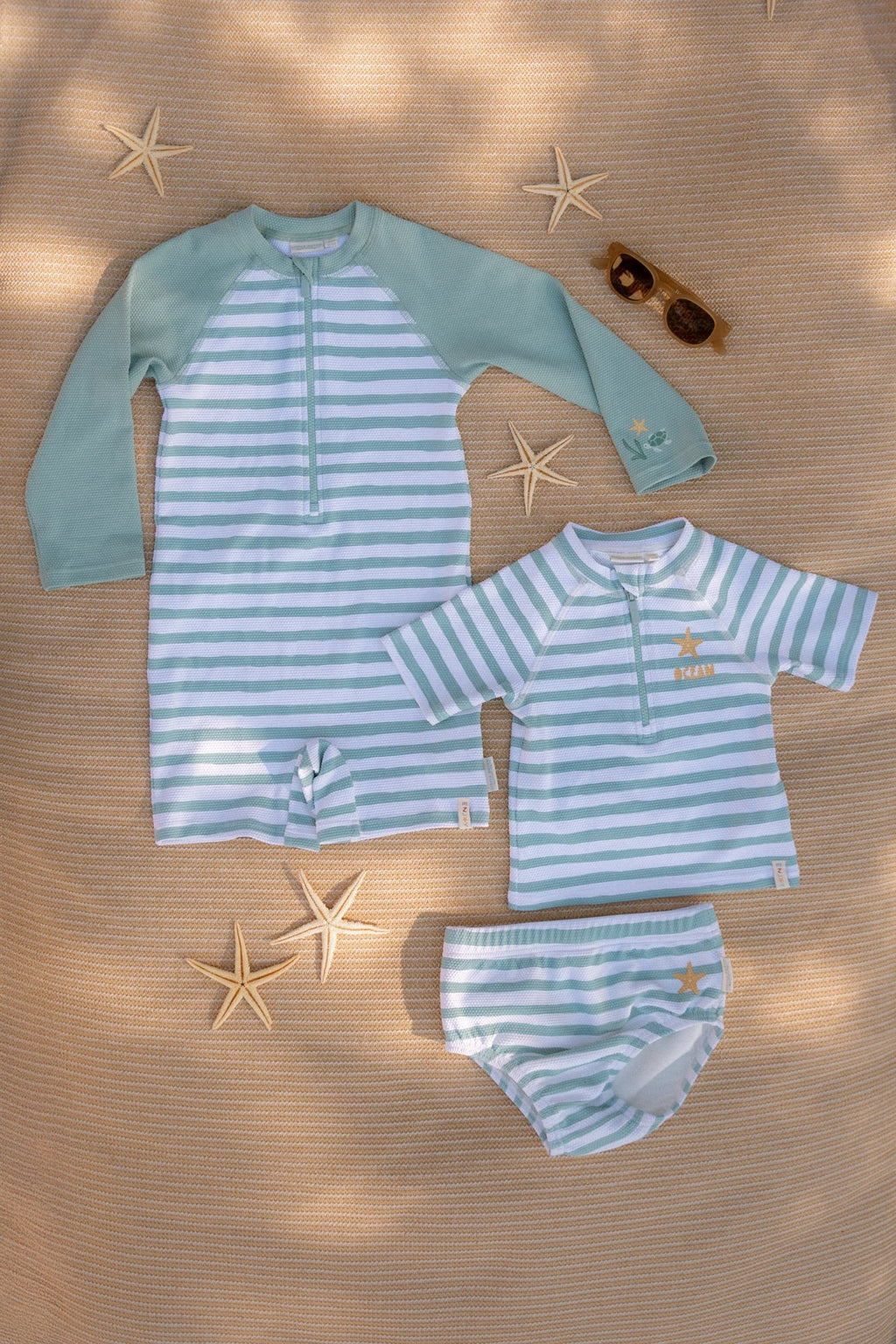* Little Dutch UV Zwemshirt Korte Mouwen Stripes Surf Blue