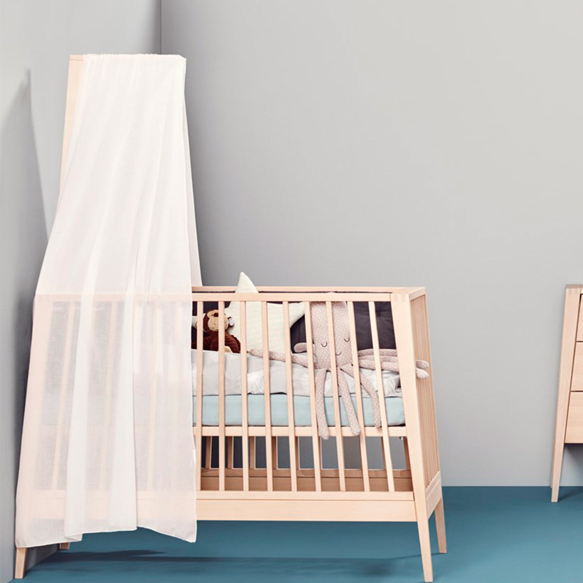 Leander Babybed Ledikant Linea Klamboe stok | Beuk 142cm