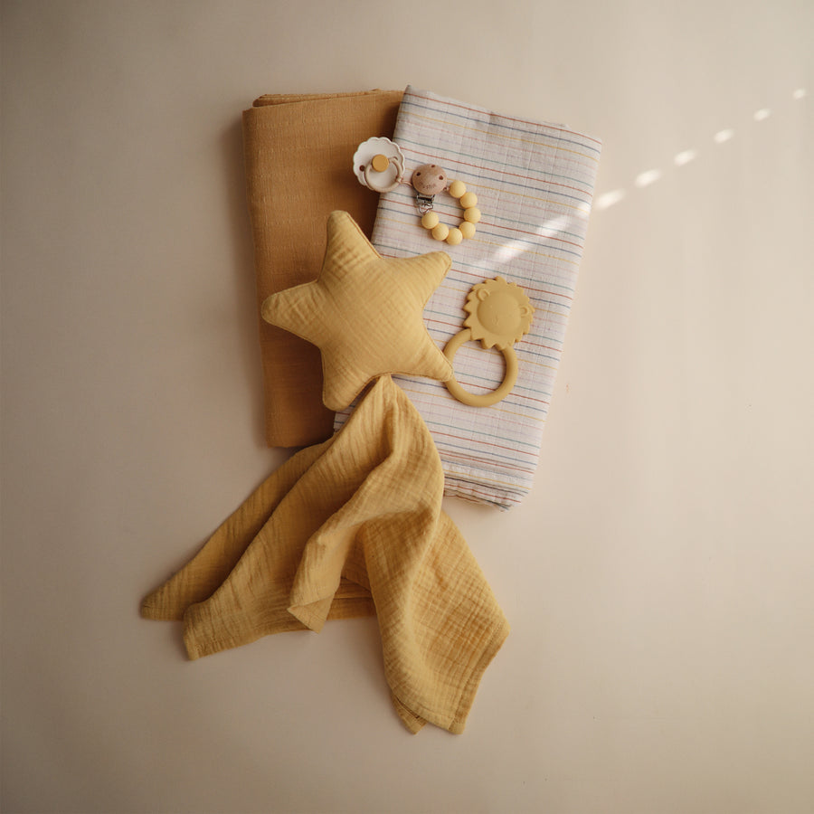 Mushie Siliconen Bijtring | Lion Soft Yellow