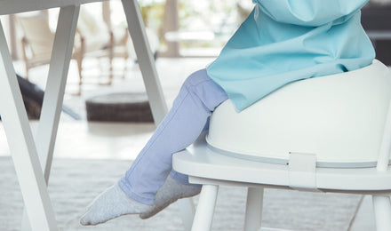 Babybjörn stoelverhoger wit