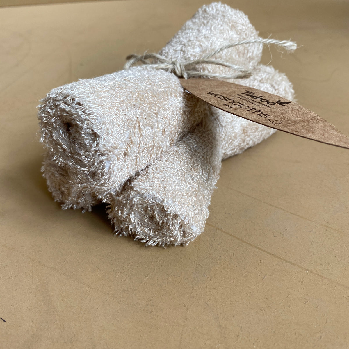 Timboo bamboe washandjes Frosted Almond, drie washandjes gestapeld