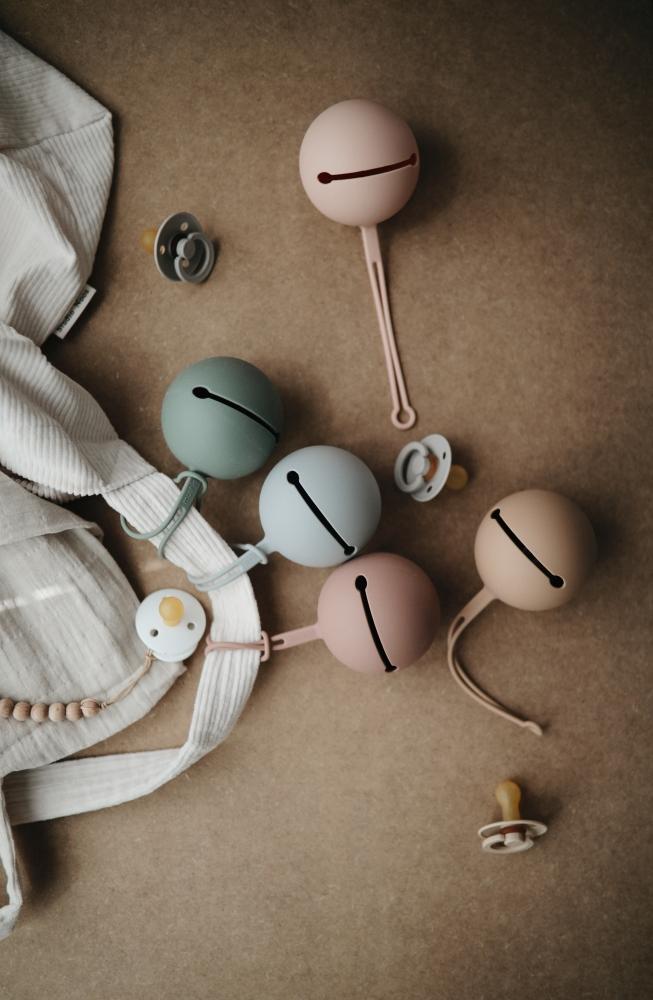 * Mushie Siliconen Fopspeenhouder Pacifier Case | Blush