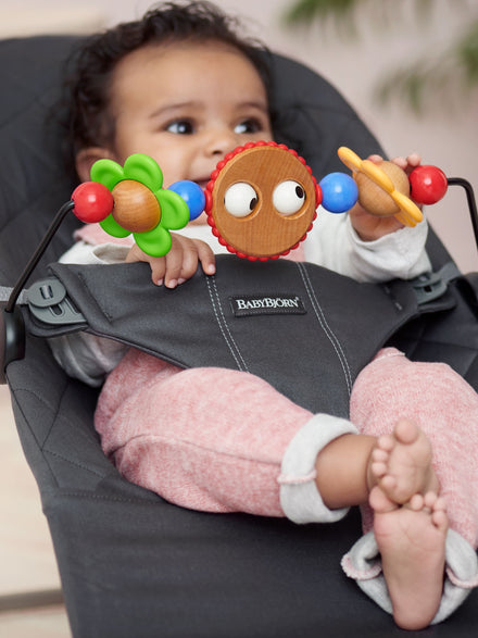 Babybjörn wipstoeltje relax speeltjes Speelboog - Ondeugende oogjes