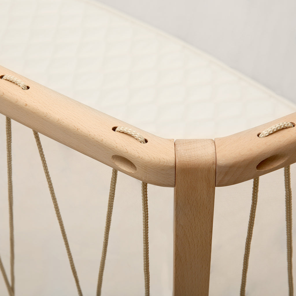 Charlie Crane Aanpasbaar Babybed KIMI 130x76cm | Desert