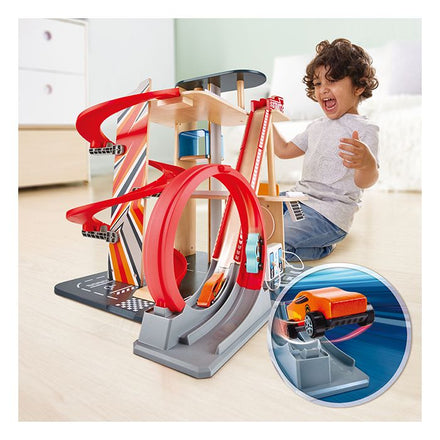 Hape Stoere Stuntgarage