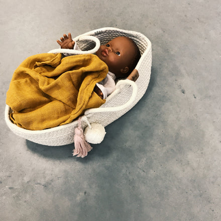 * Paola Reina Doll Boy blauwe ogen | African