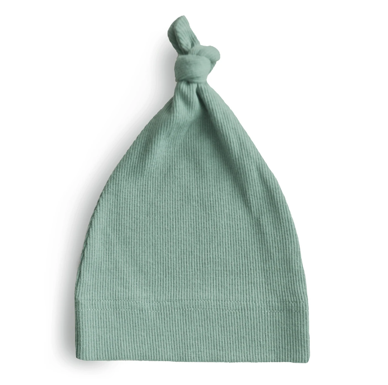 * Mushie Baby Beanie Ribbed | Roman Green*